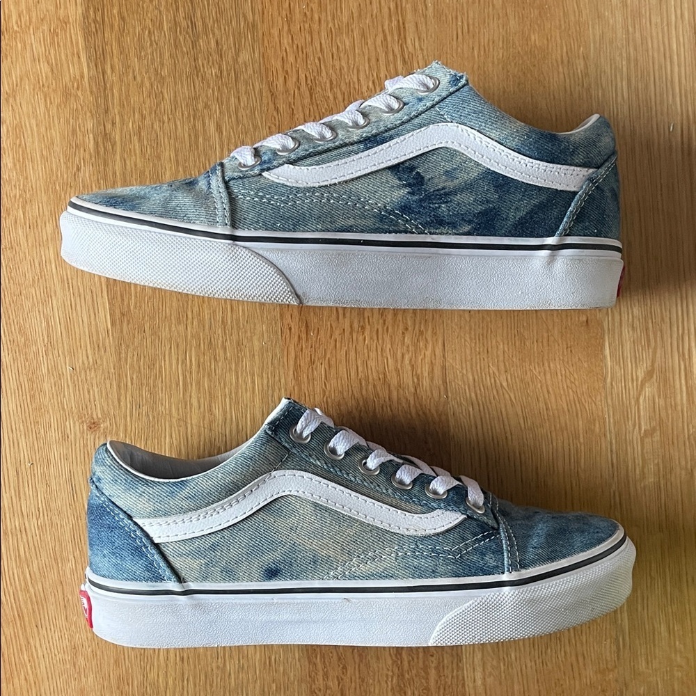 Like New! Vans Old Skool Denim Sneaker Womens 6 / Boy’s 4.5 Retro Classic Staple